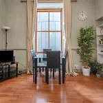 Central, Cozy 2Br-1Ba-Haymarket - With Parking