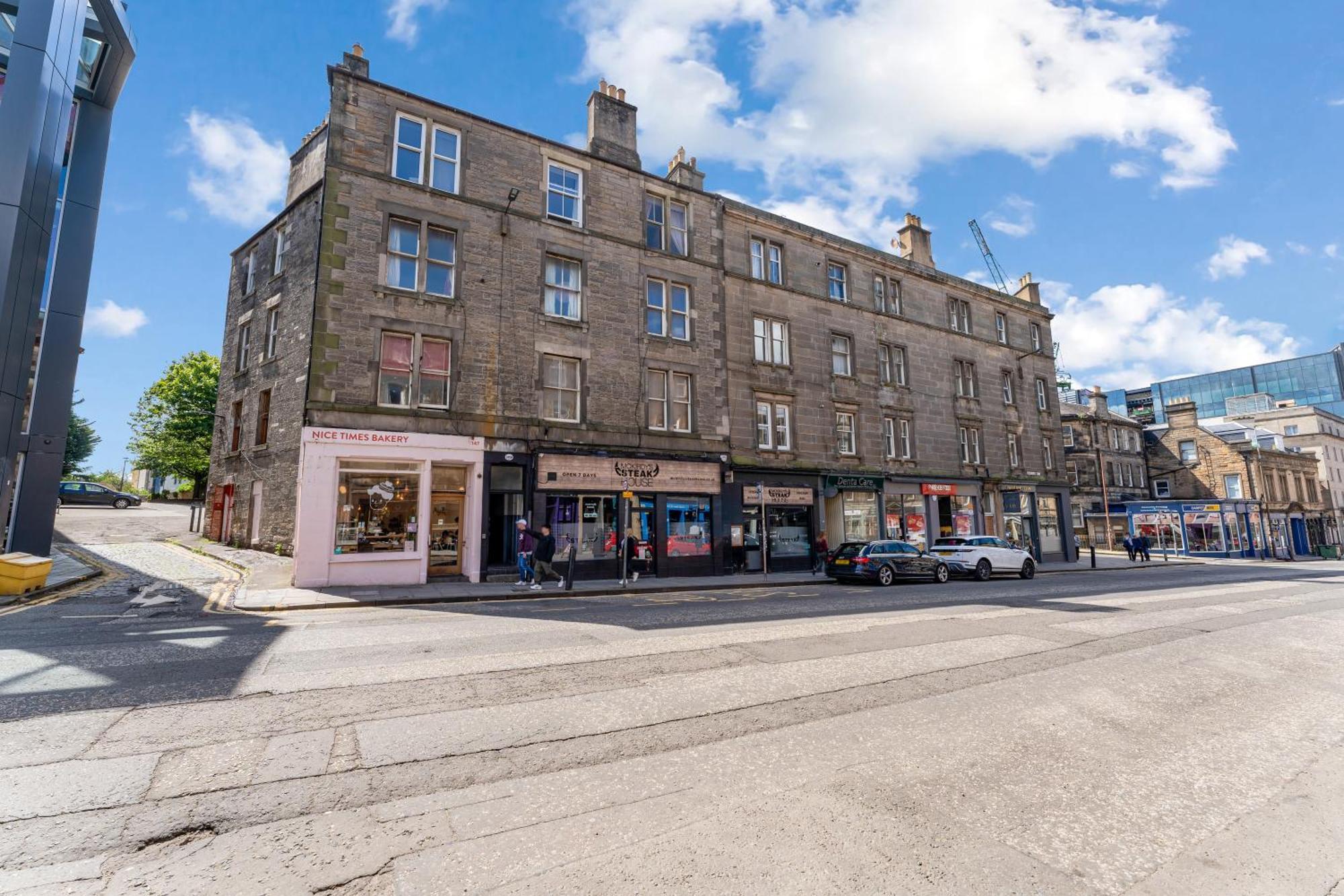 Apartment Central, Cozy 2br-1ba-haymarket - With Parking Edinburgh
